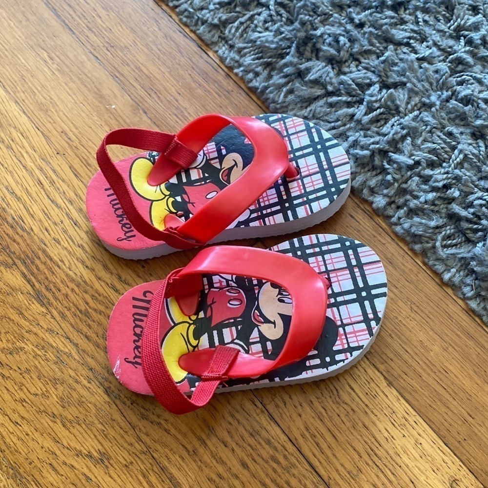 Mickey Mouse Red Sandals Unisex Size 5